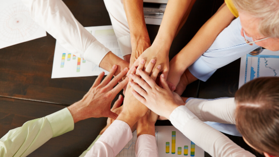 la conciergerie d'entreprise favorise la motivation et la cohésion des salaires